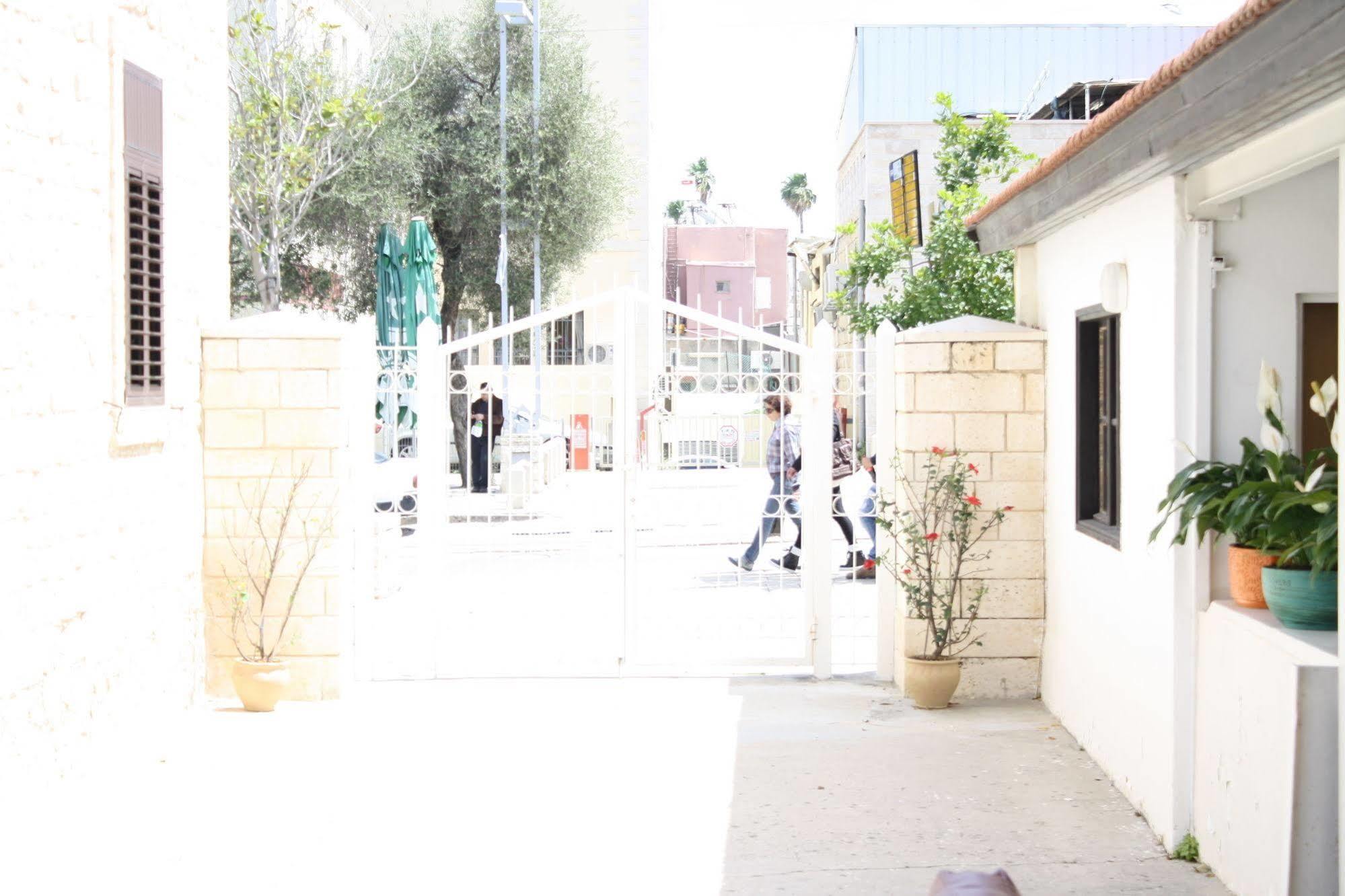 Al Yakhour Hostel Haifa Eksteriør bilde
